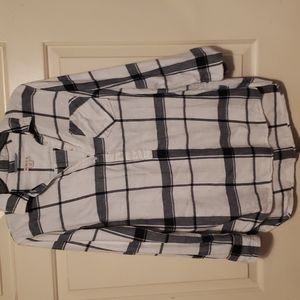 Women's flannel pull over, great condition, size large